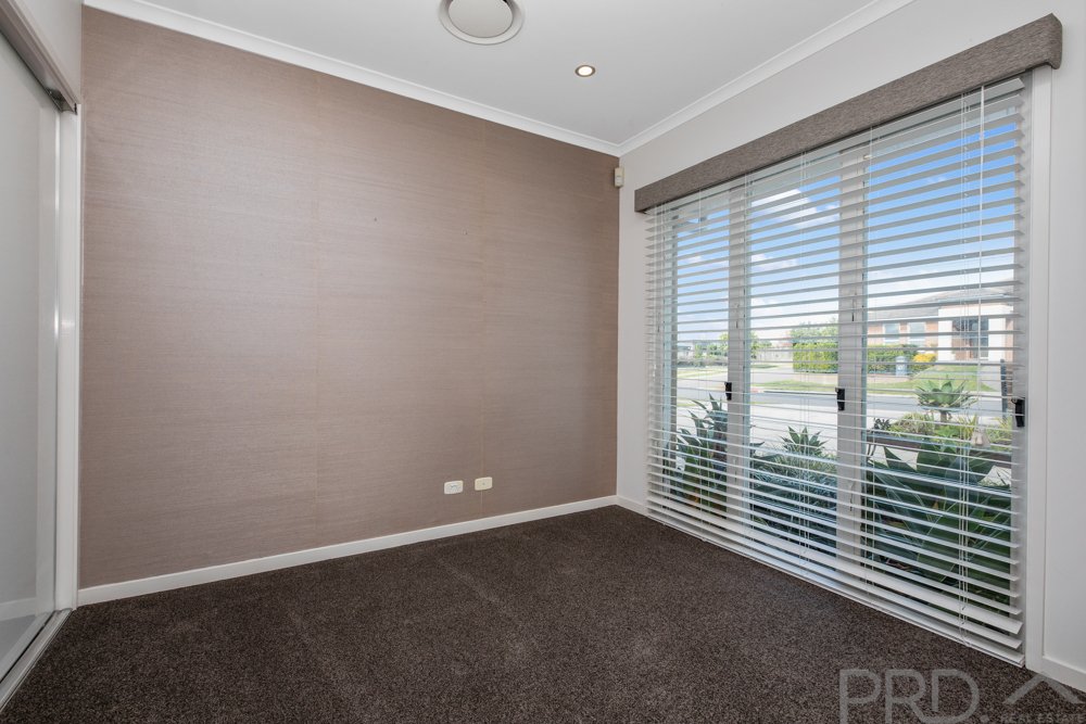 20 Redtail Street CHISHOLM 15