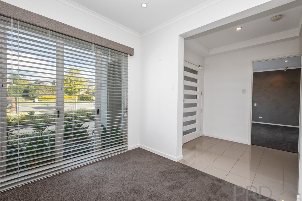 20 Redtail Street CHISHOLM 16