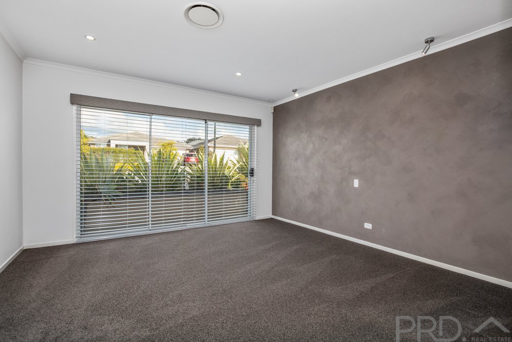 20 Redtail Street CHISHOLM 17