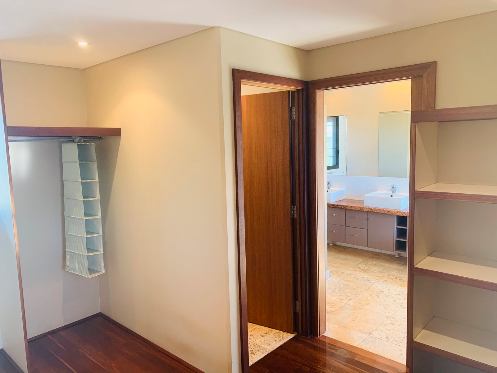 20 Sands Street BILINGURR 32