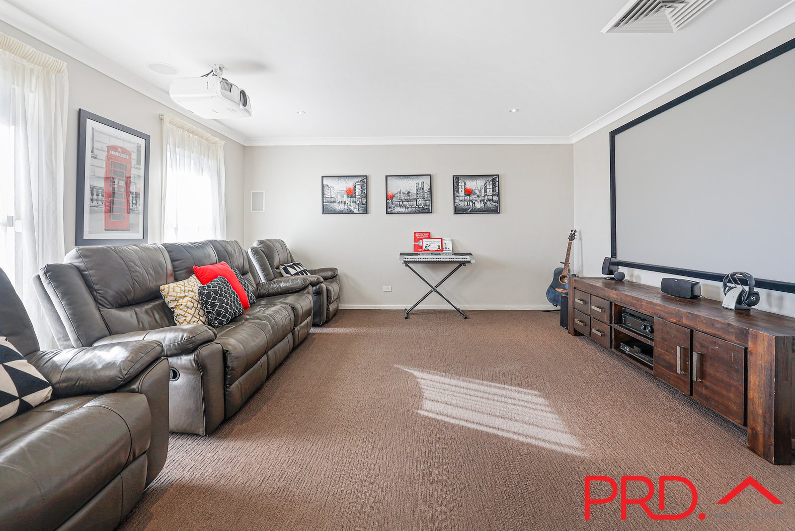 20 Semillon Drive TAMWORTH 2