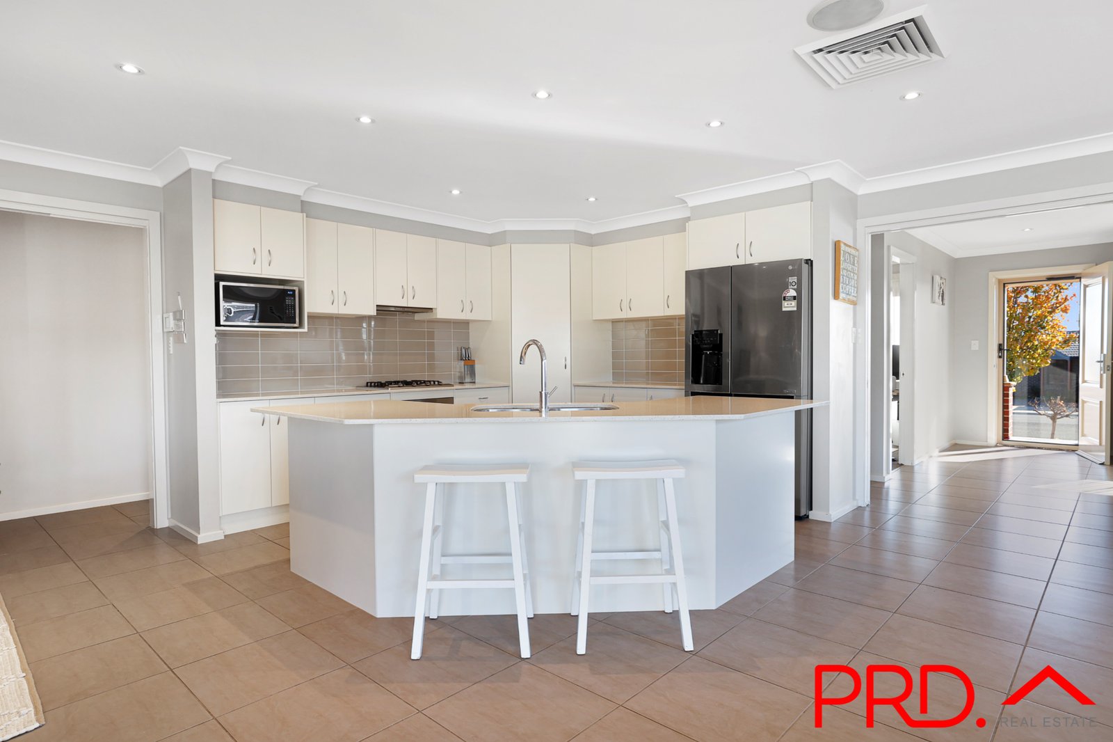 20 Semillon Drive TAMWORTH 6