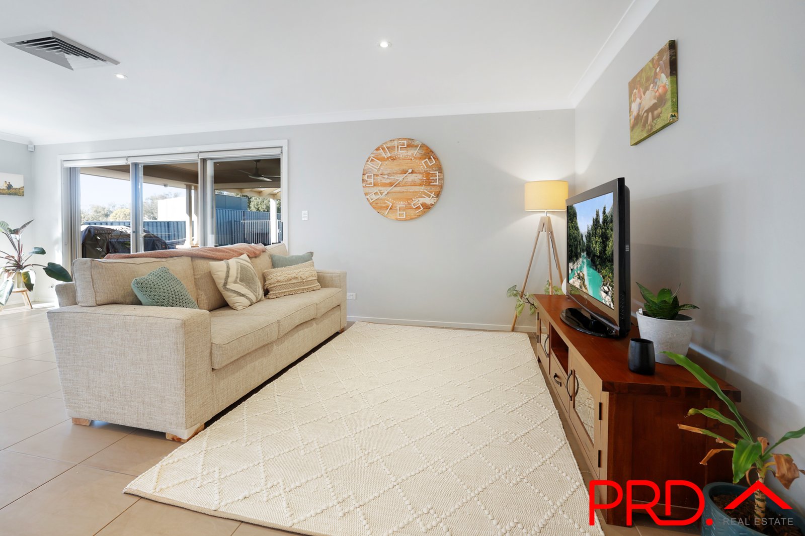 20 Semillon Drive TAMWORTH 8