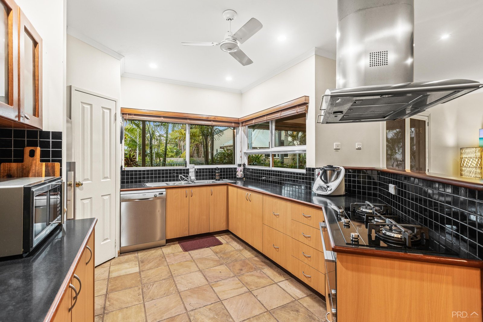 20 Shearwater Crescent DJUGUN 12