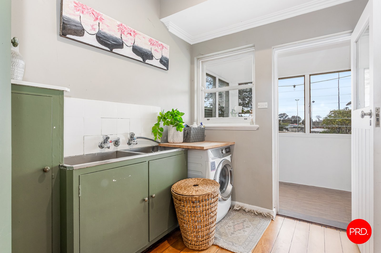 20 Skene St  KENNINGTON 16