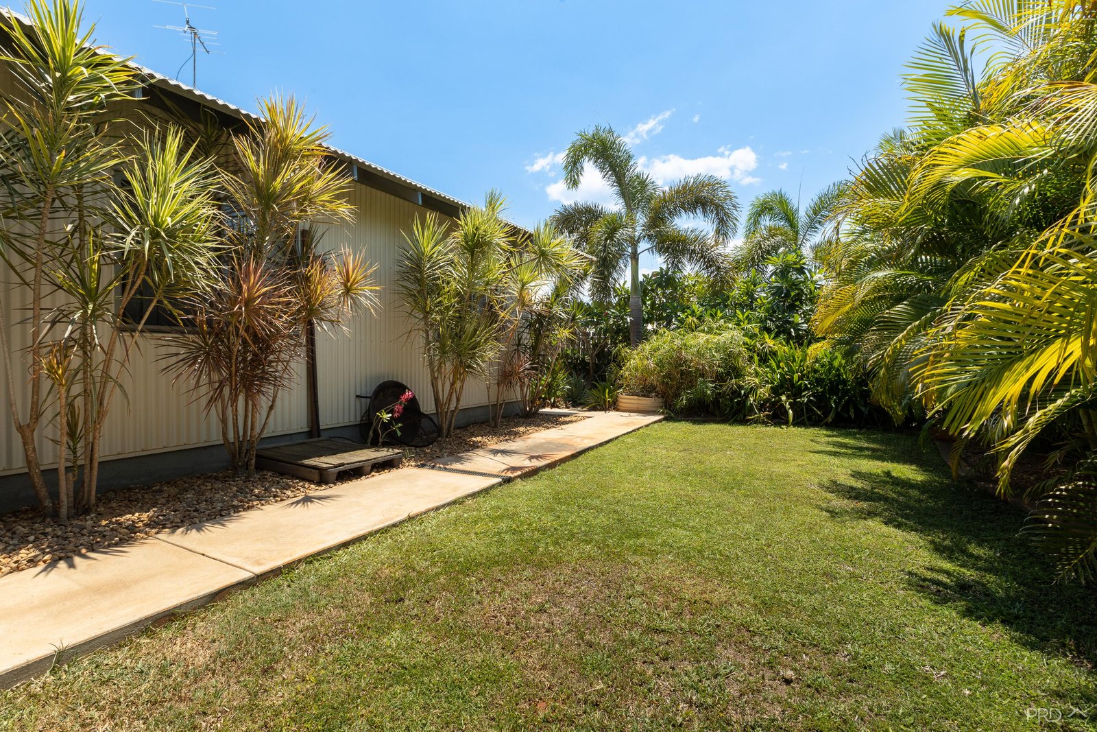 20 Songlark Loop DJUGUN 23