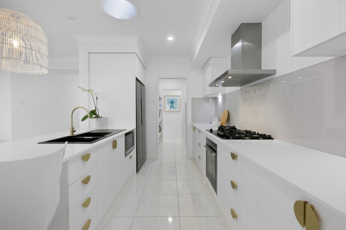 20 Sormano Street Reedy Creek 11