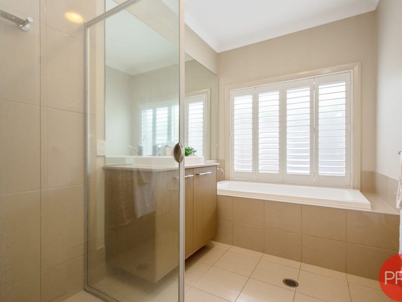 20 Stayard Drive LARGS 15