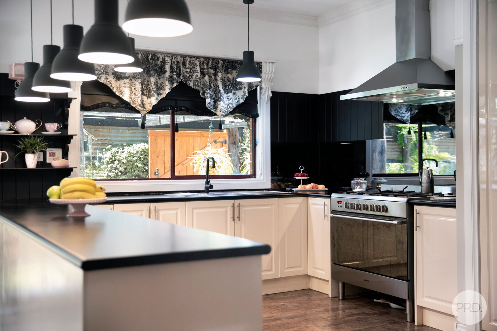 20 Sunline Court BALLAN 8