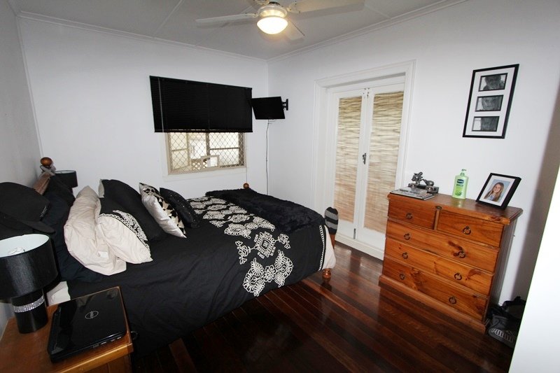 20 Terrigal Crescent SOUTHPORT 6