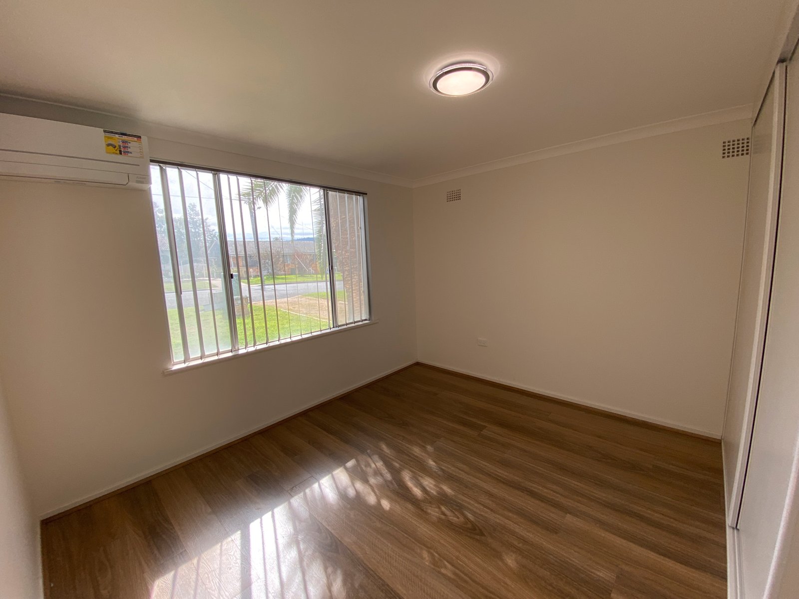 20 Terry Street TAMWORTH 2