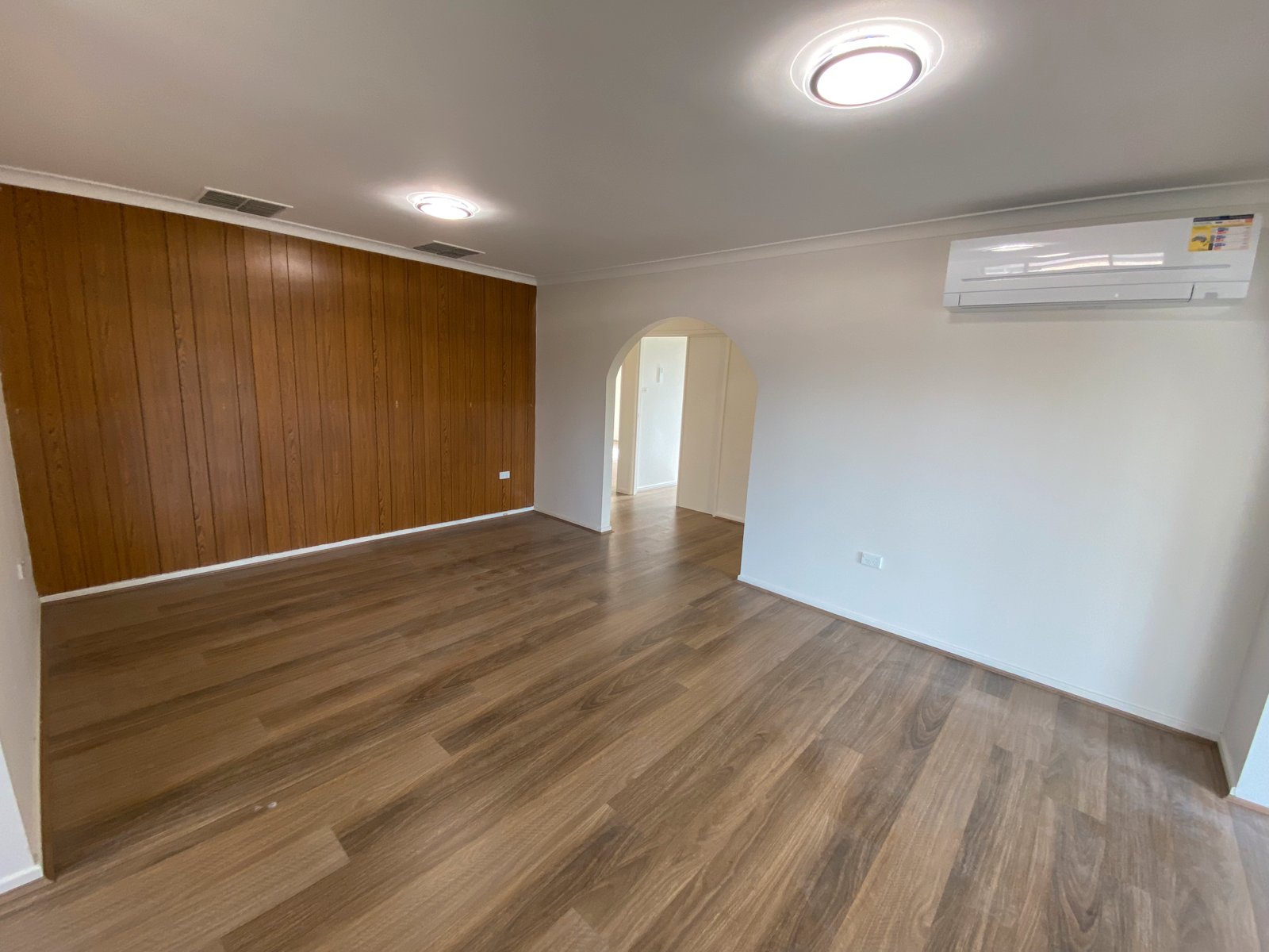 20 Terry Street TAMWORTH 7