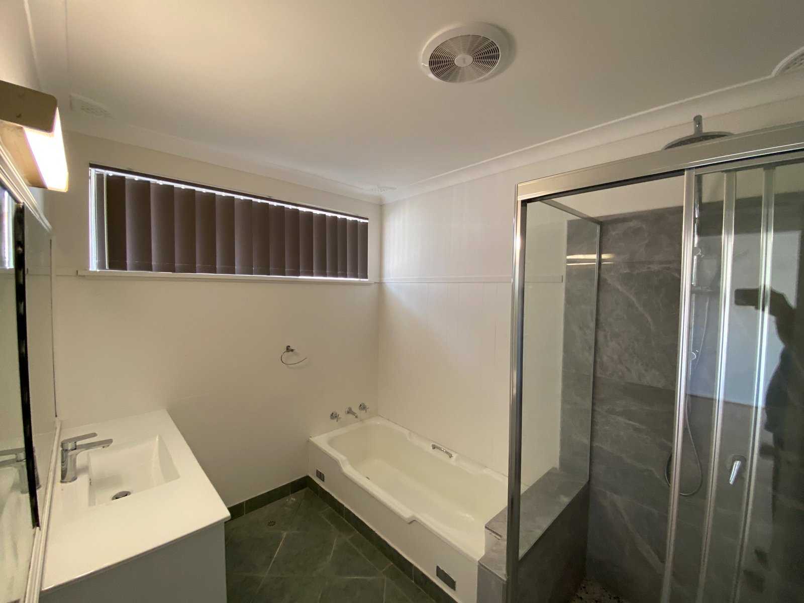 20 Terry Street TAMWORTH 8