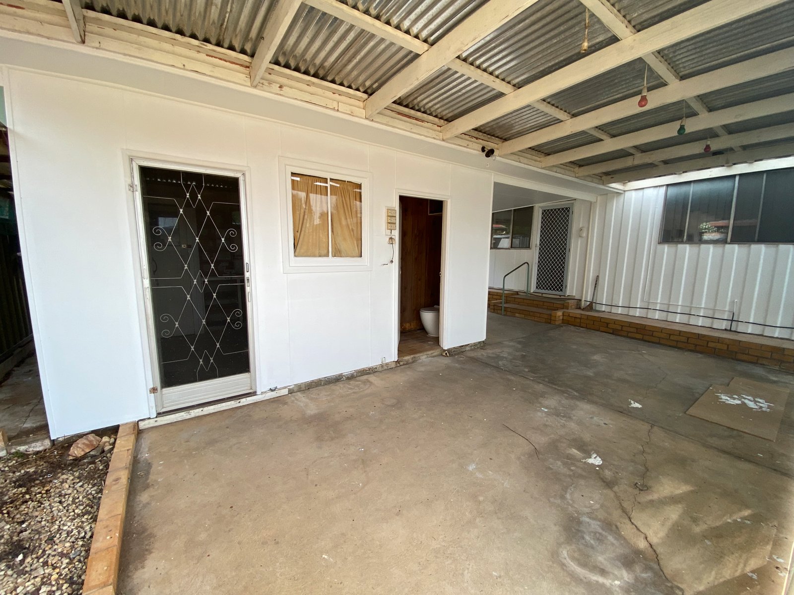 20 Terry Street TAMWORTH 12