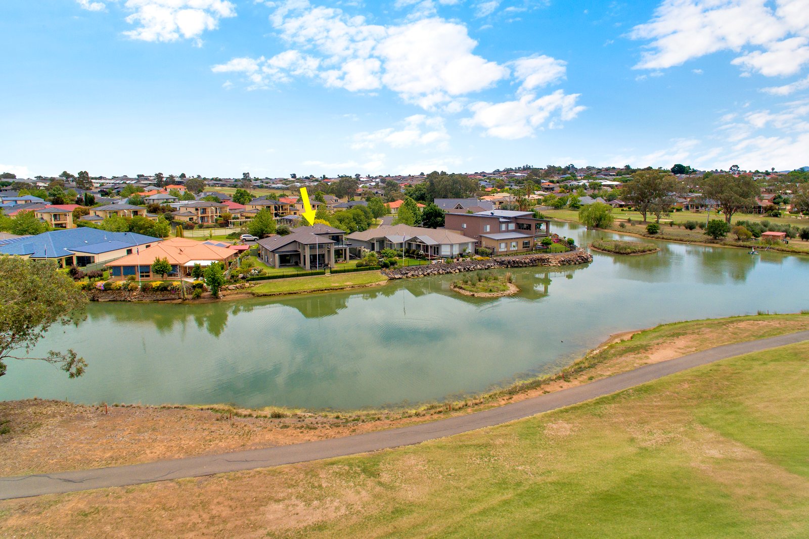 20 The Grange TAMWORTH 26