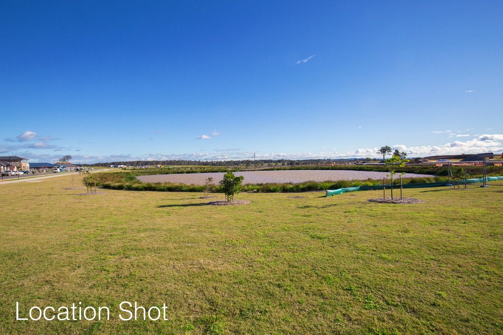 20 Threadtail Street CHISHOLM 3