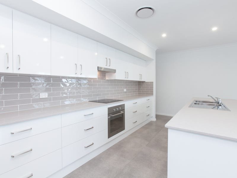20 Threadtail Street CHISHOLM 4