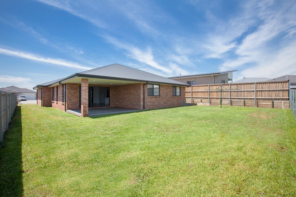 20 Threadtail Street CHISHOLM 22