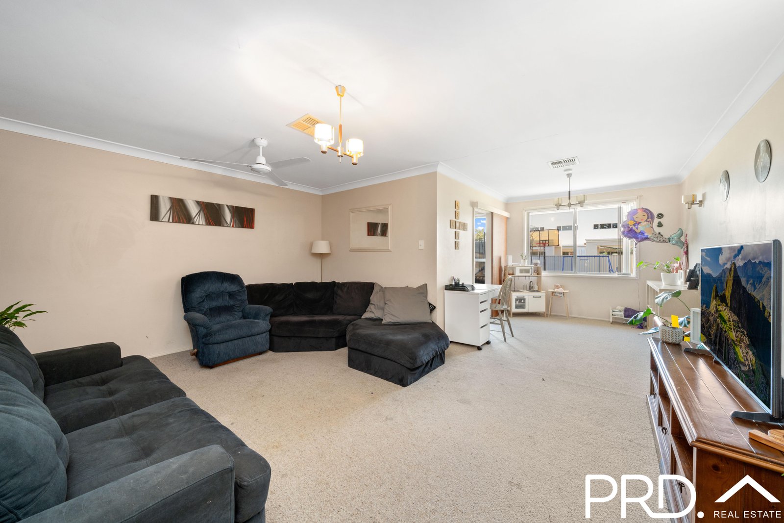 20 Tracey Street REVESBY 2