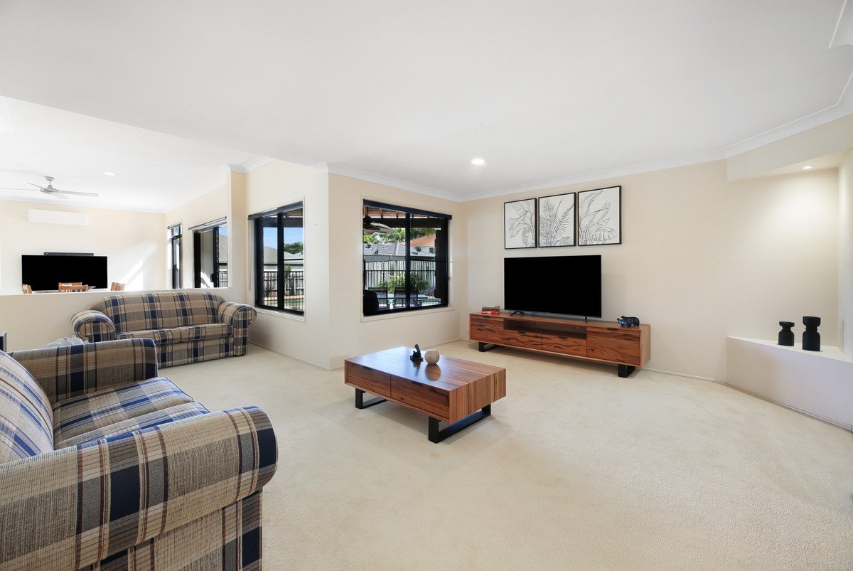 20 Tropicana Circuit Burleigh Waters 6