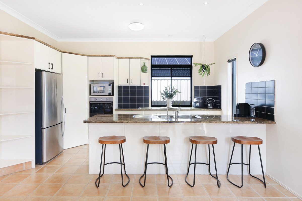 20 Tropicana Circuit Burleigh Waters 8
