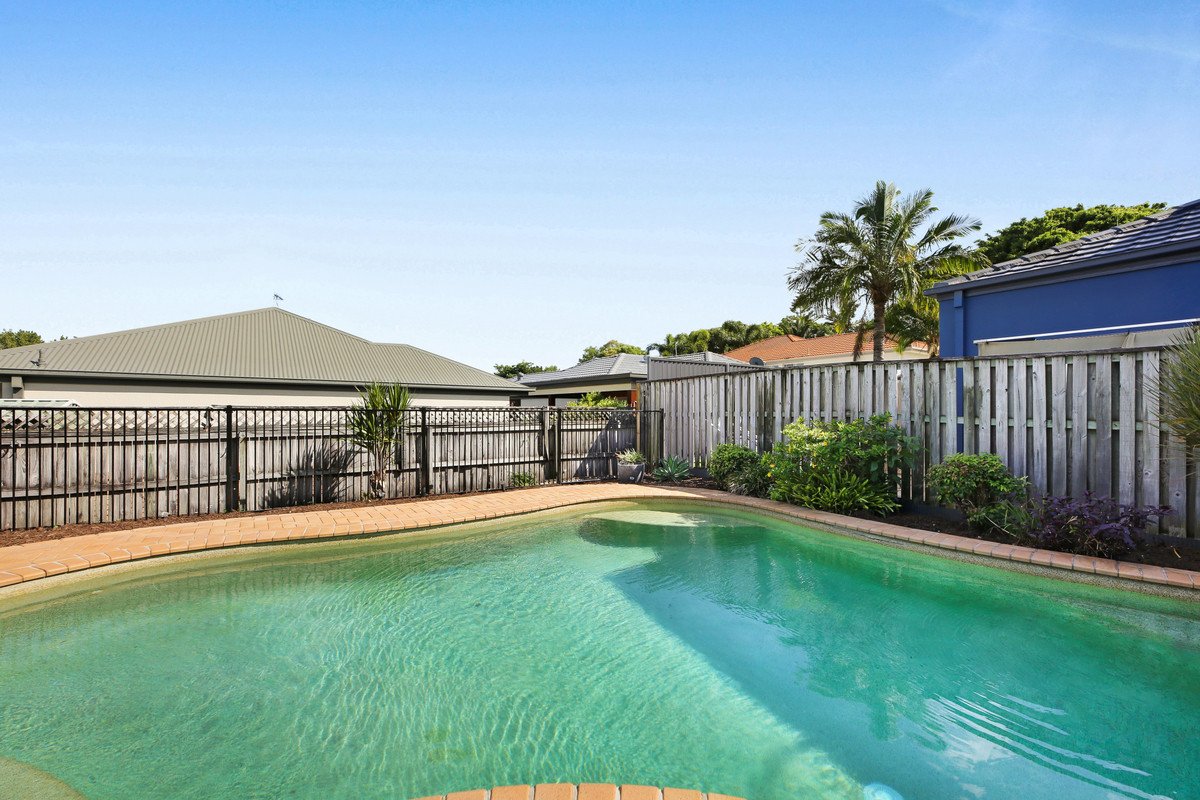 20 Tropicana Circuit Burleigh Waters 13