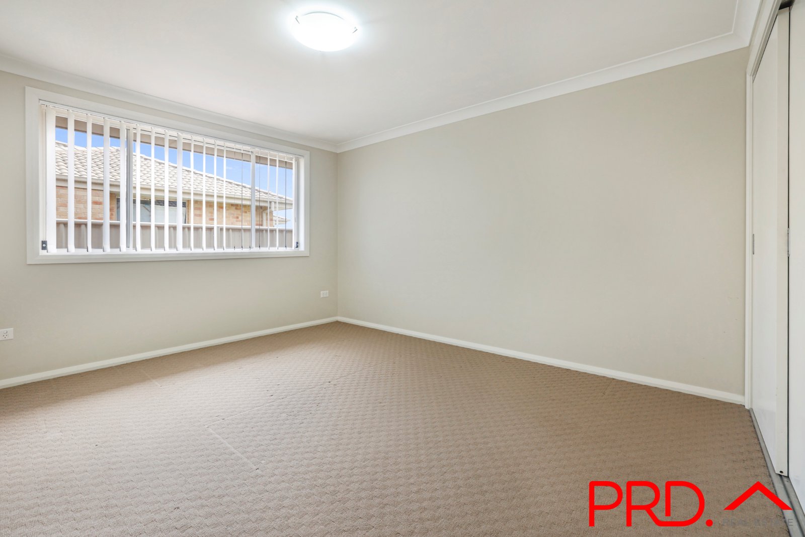 20 Tulipwood Crescent TAMWORTH 3
