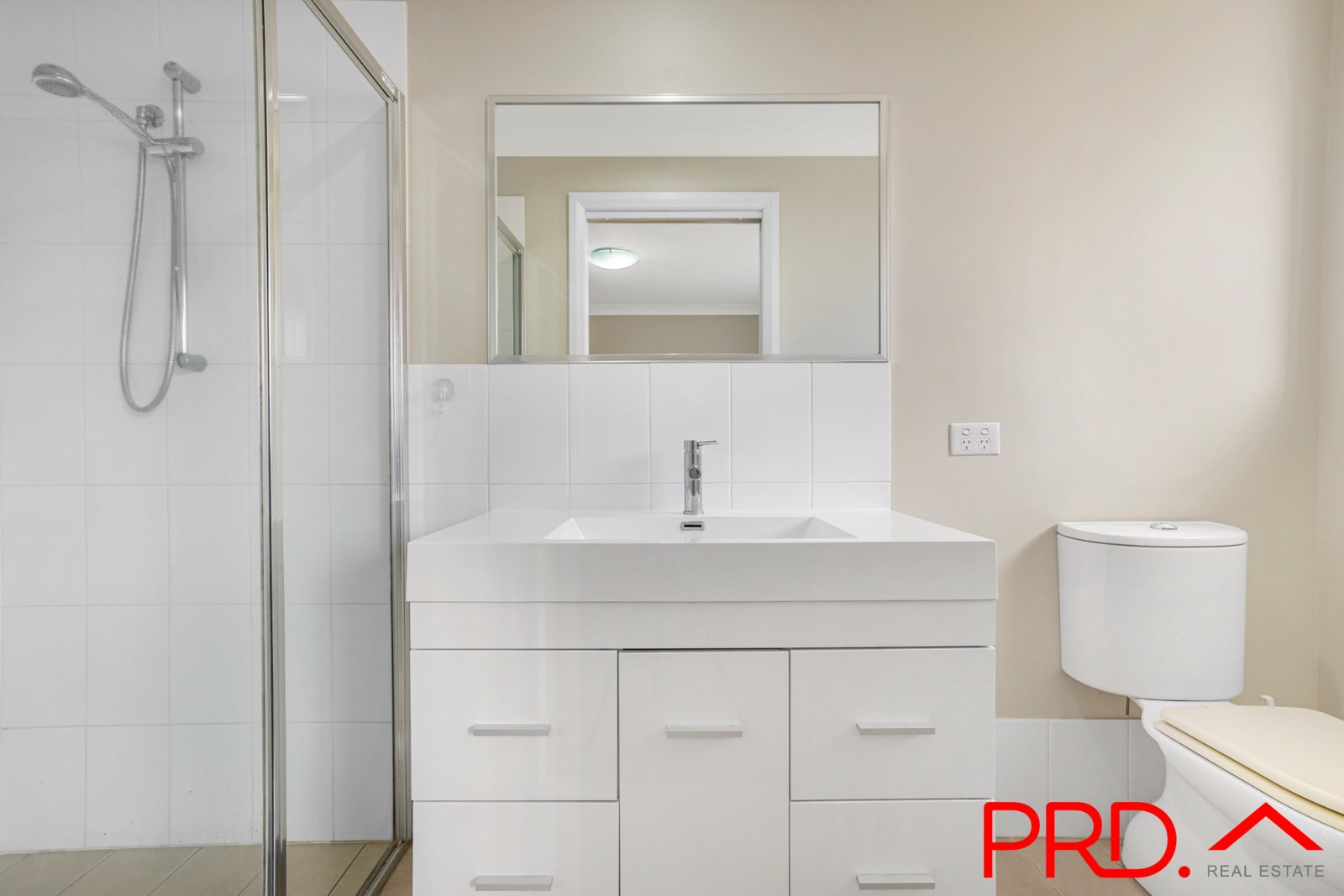 20 Tulipwood Crescent TAMWORTH 4