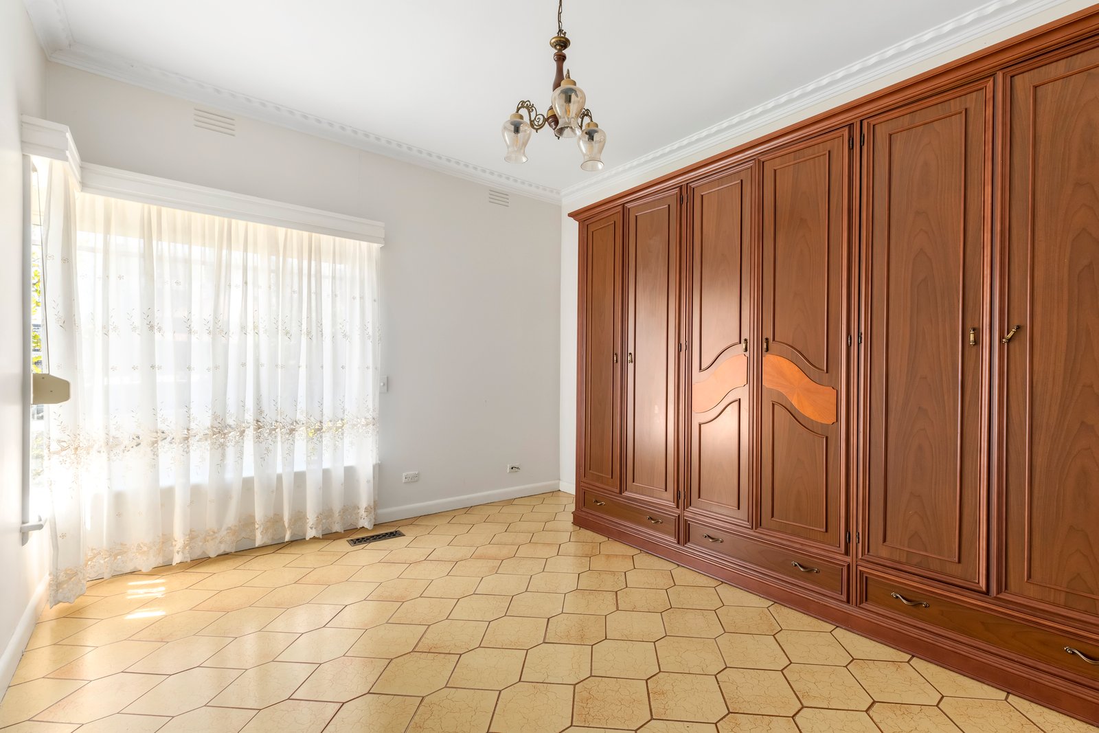 Real Estate and Property in 20 Turnbull Grove, Northcote, VIC