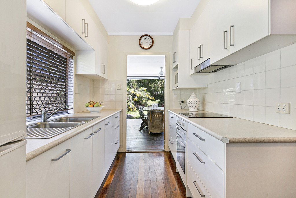 20 Twenty Third Avenue PALM BEACH 2