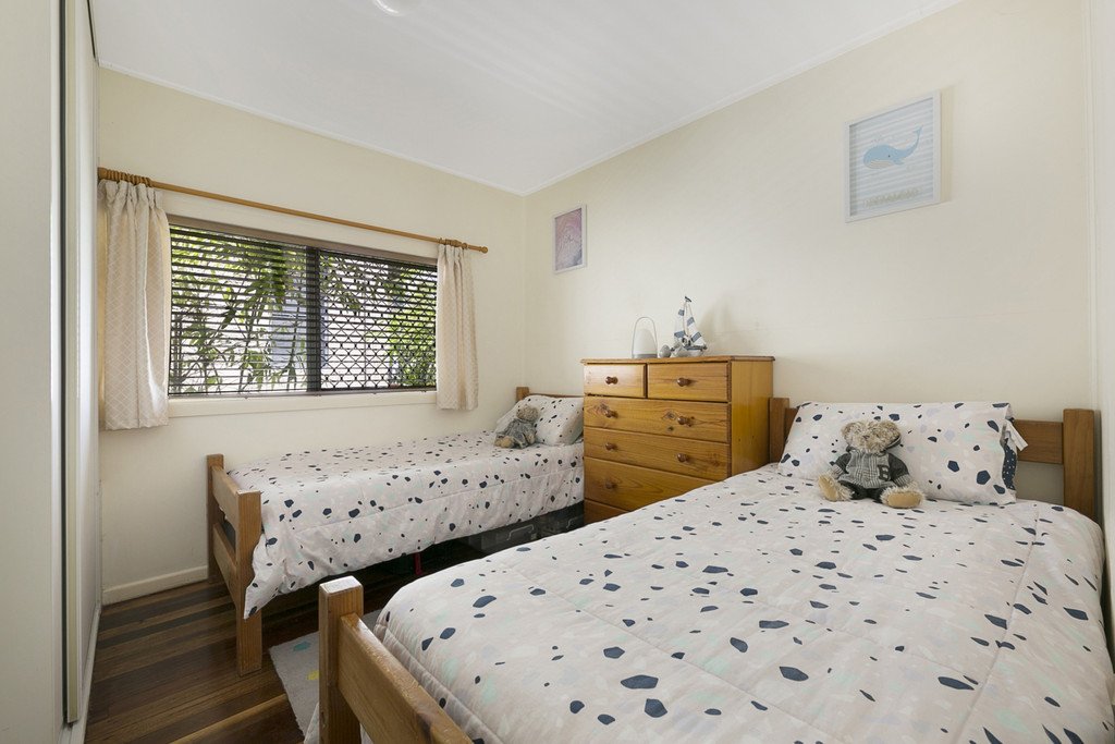 20 Twenty Third Avenue PALM BEACH 9