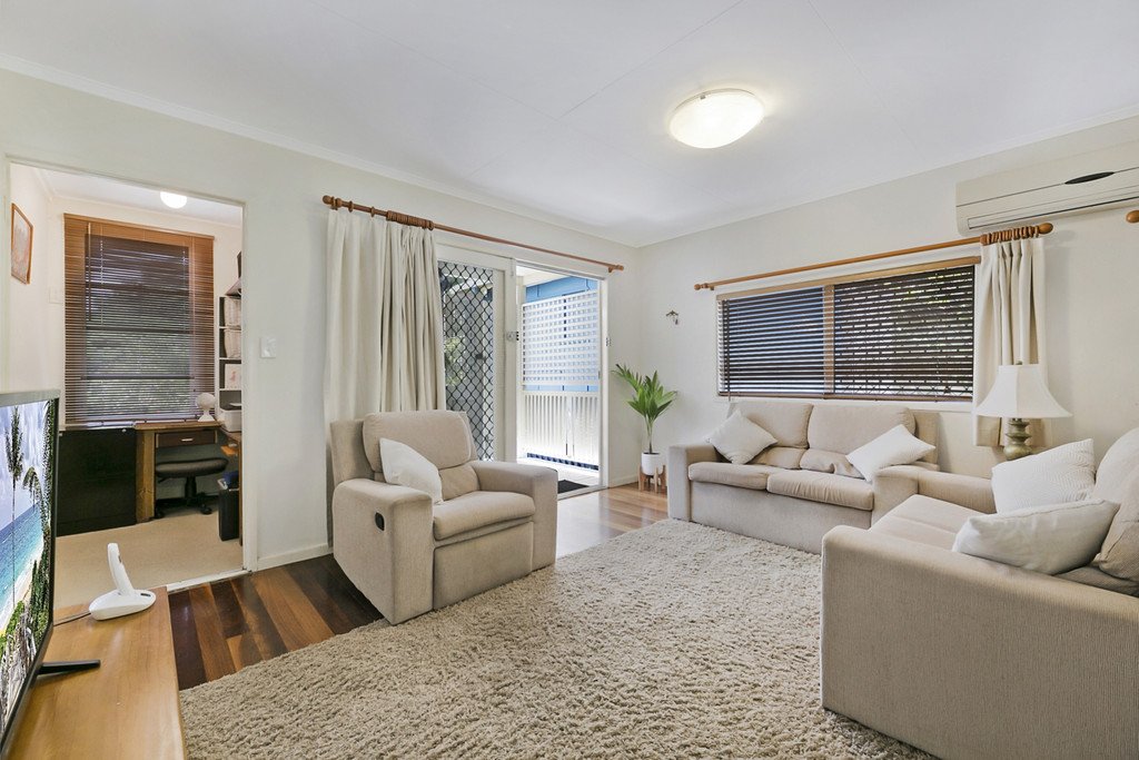 20 Twenty Third Avenue PALM BEACH 11