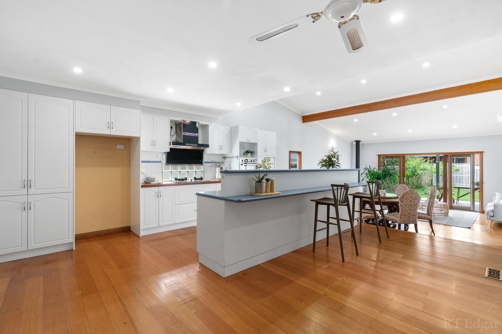 Real Estate and Property in 20 Valerie Court, Heathmont, VIC