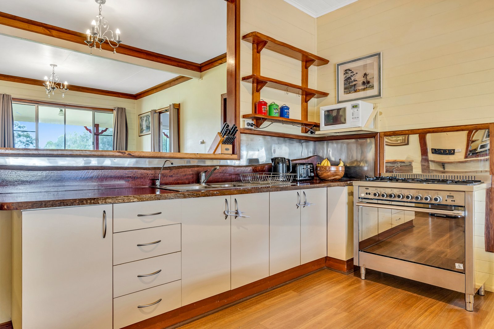 20 Walker Street CASINO 10