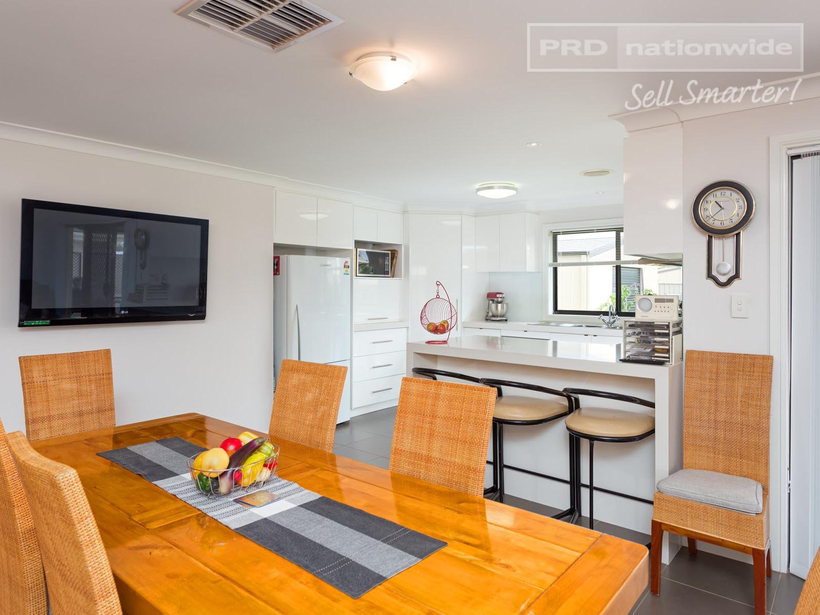 20 Warambee Street GLENFIELD PARK 3