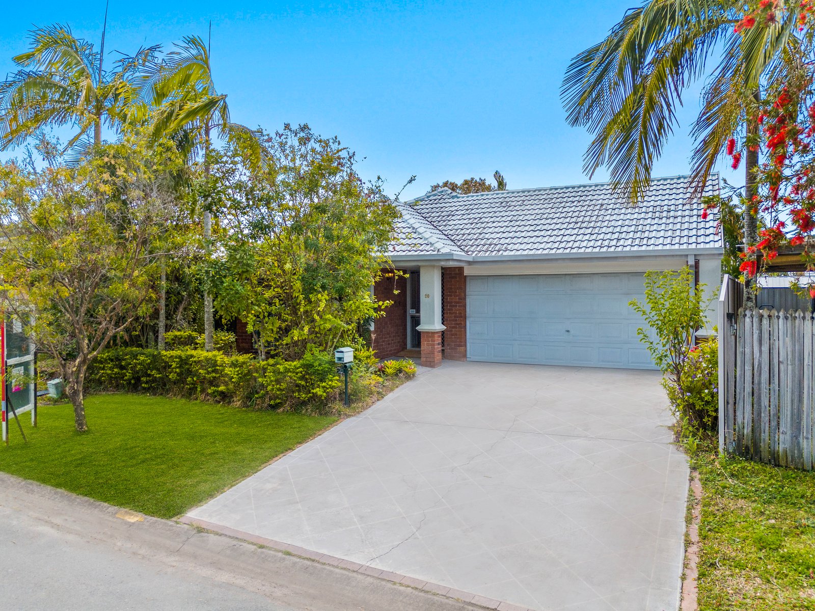 20 Waterdown Drive ELANORA 1