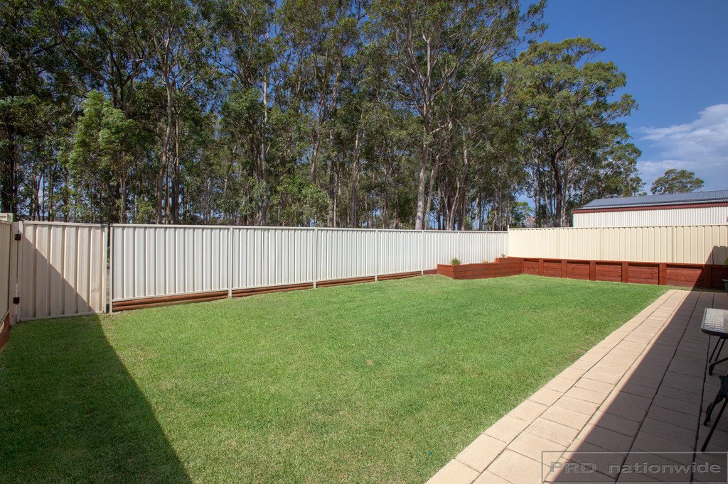 20 Welwin Crescent THORNTON 13