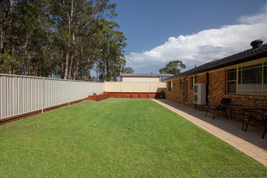 20 Welwin Crescent THORNTON 14