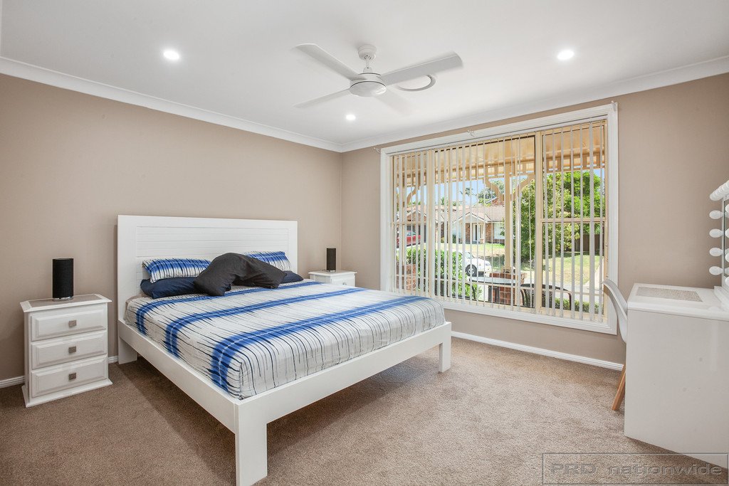 20 Welwin Crescent THORNTON 16