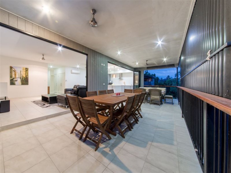 20 Whitehaven Crescent CANNONVALE 1