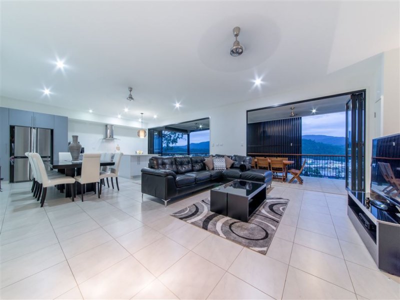 20 Whitehaven Crescent CANNONVALE 2