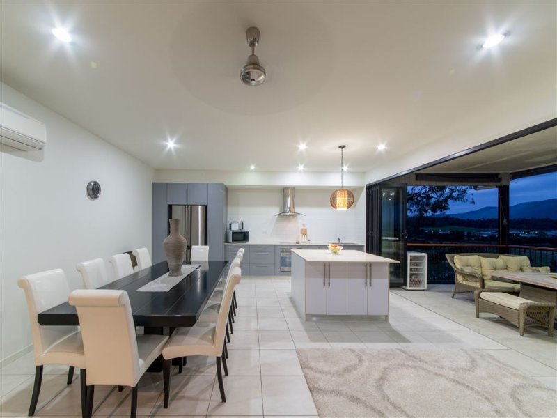 20 Whitehaven Crescent CANNONVALE 5