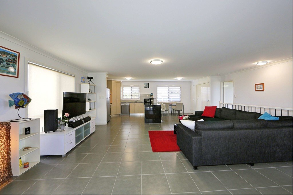 20 Woongoolbver Court RIVER HEADS 10