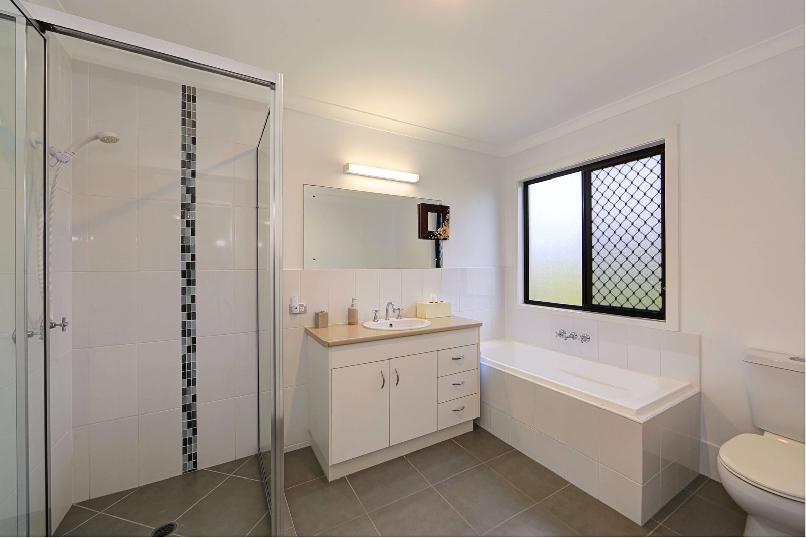 20 Woongoolbver Court RIVER HEADS 17