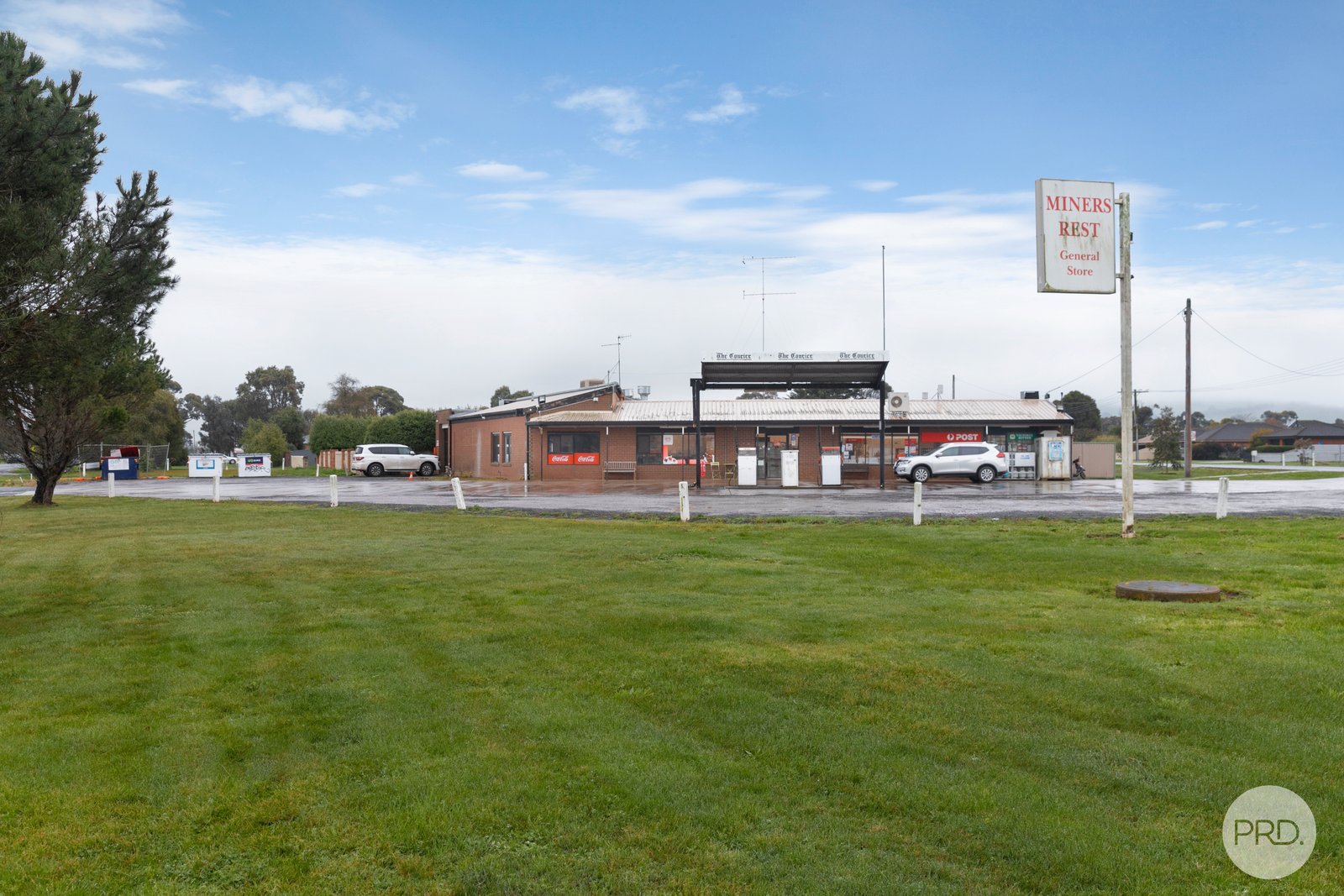 200-202 Howe Street MINERS REST 5