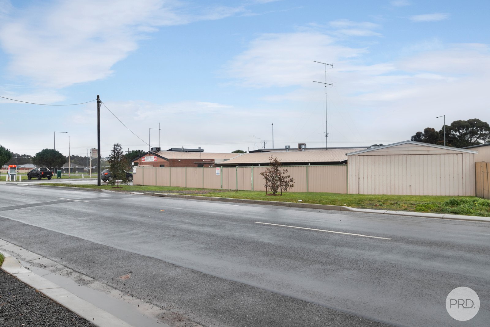 200-202 Howe Street MINERS REST 8