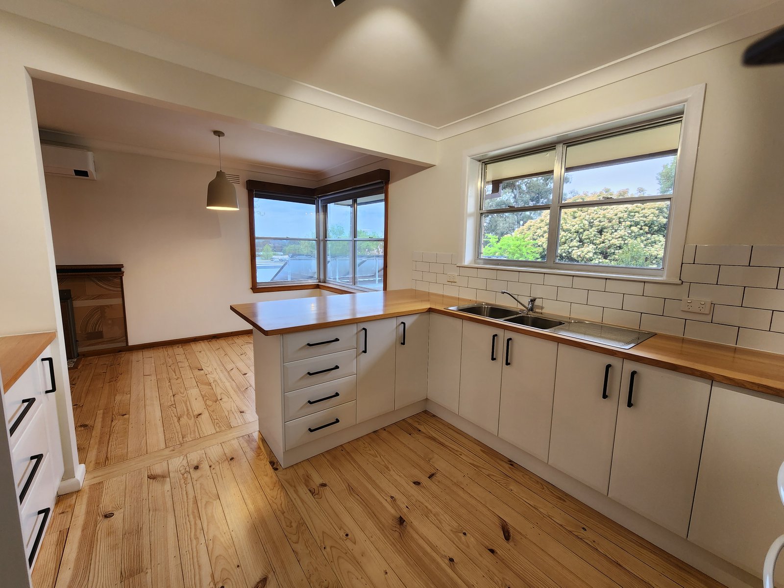 200 Capper Street TUMUT 4