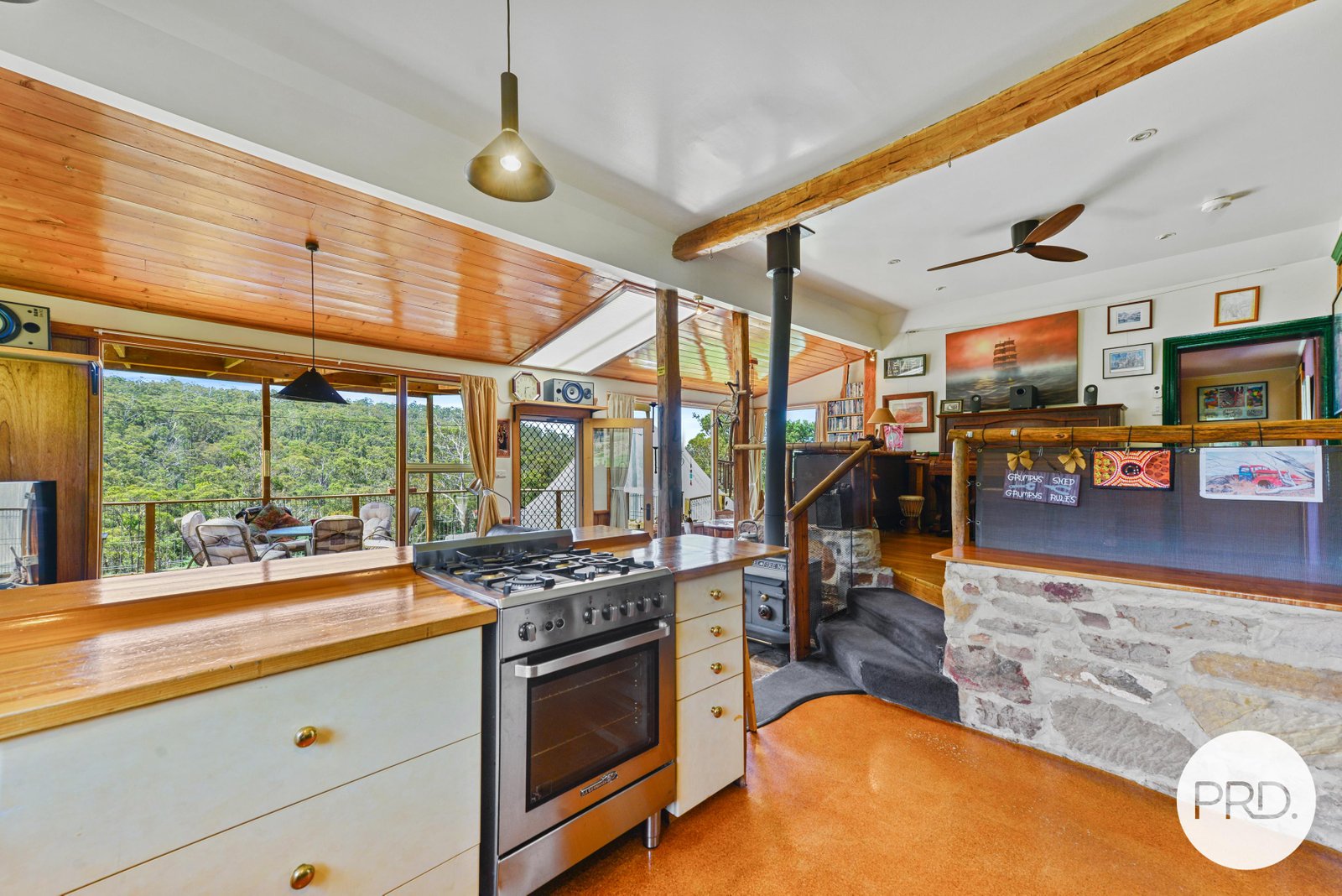 200 Clarks Road DROMEDARY 8