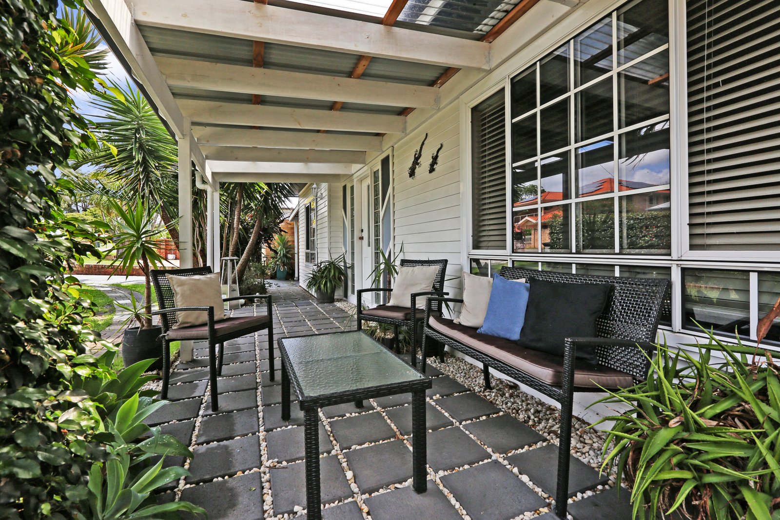 200 Farmborough Road FARMBOROUGH HEIGHTS 6