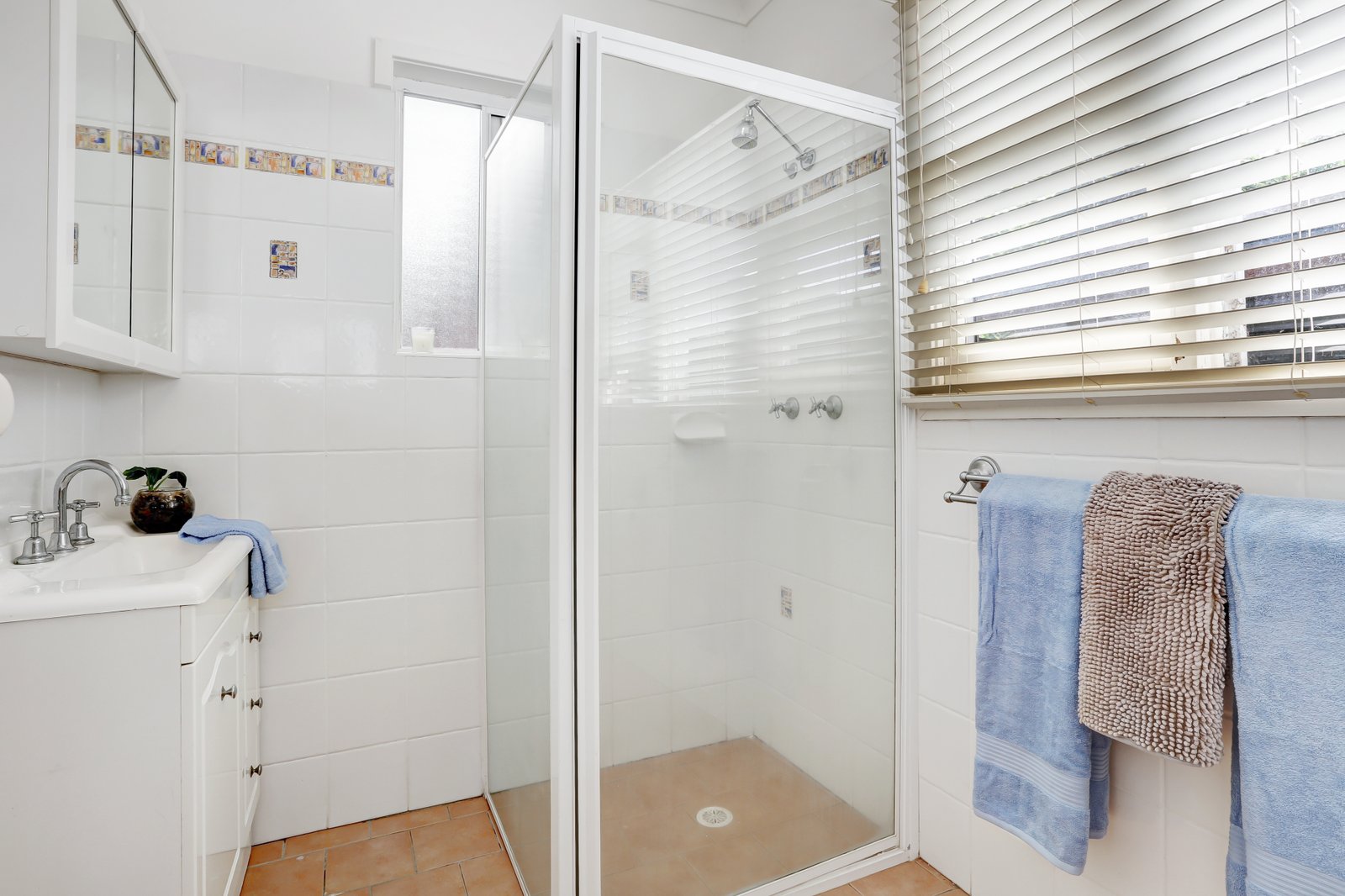 200 Farmborough Road FARMBOROUGH HEIGHTS 7